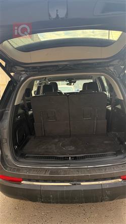 جیپ گراند شیرۆکی